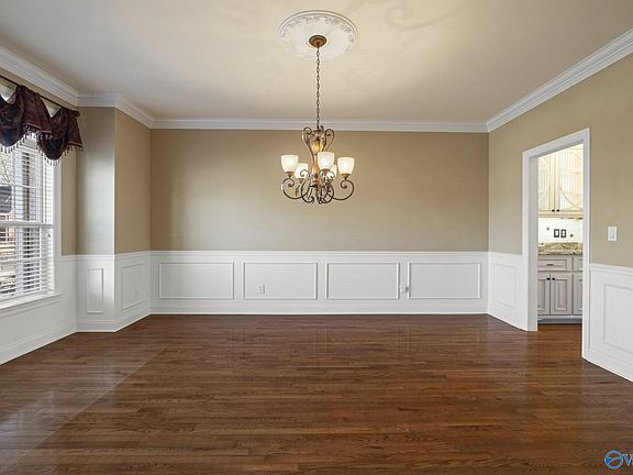 4th image of 118 Wesly Clark Blvd