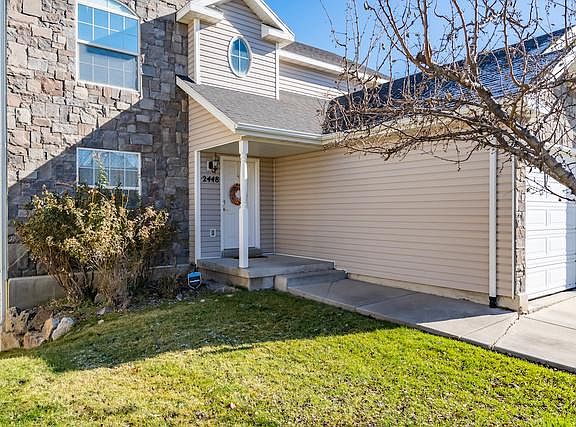 4th image of 2448 N Orchard Way