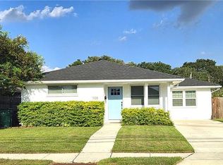 1105 Oaklawn Dr, Metairie, LA 70005