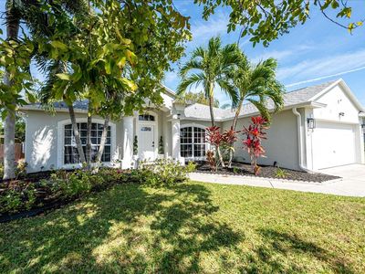 613 SE Stow Terrace, Port Saint Lucie, FL, 34984