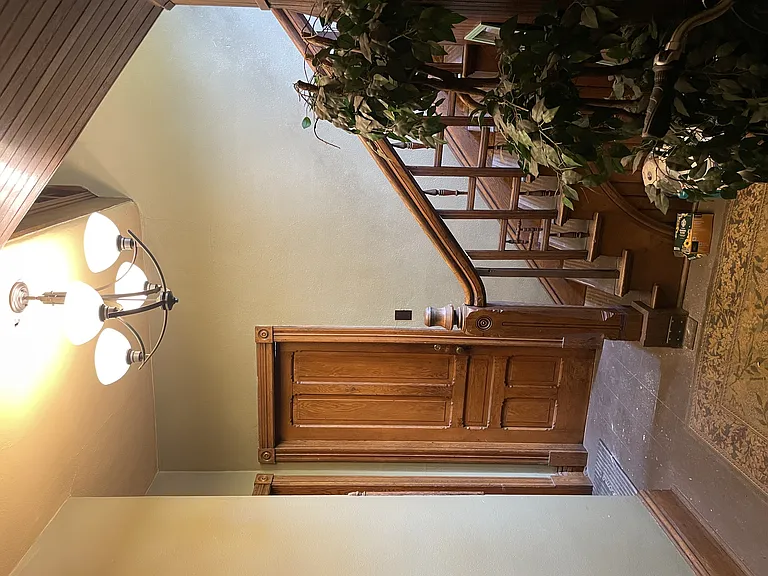 Raymond Flats — Photo 12