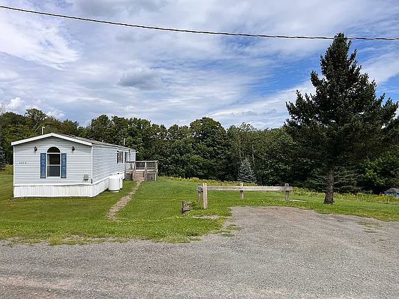 3rd image of 1074 North Rd