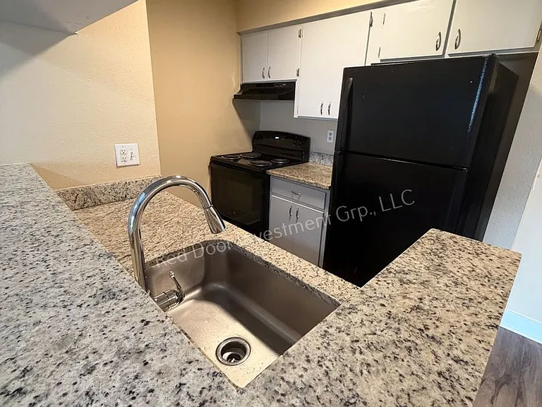 Walden Landing Apartments — Photo 31