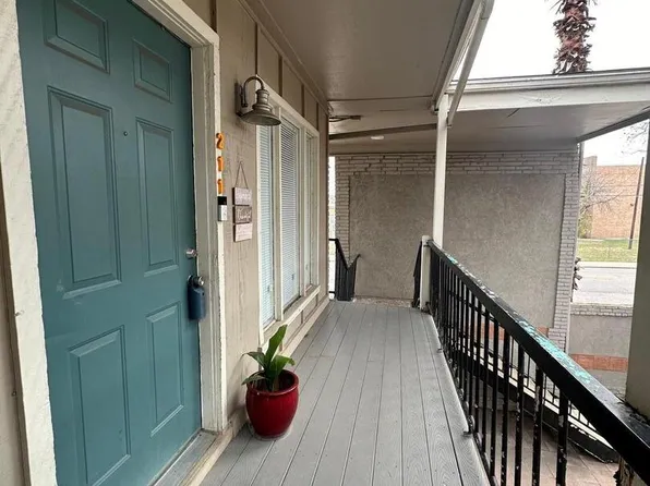 255 E RAMPART DR #211, San Antonio, TX 78216
