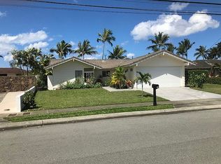 665 Akoakoa St, Kailua, HI 96734