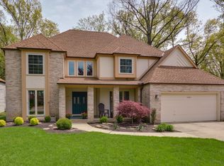 1641 Queens Ct, Westlake, OH 44145
