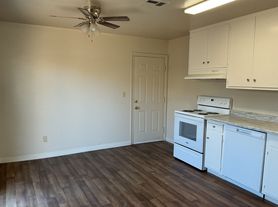 218 Strathaven Way, Stockton, CA