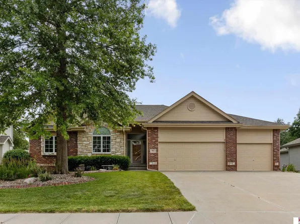8117 S 106th St, La Vista, NE 68128