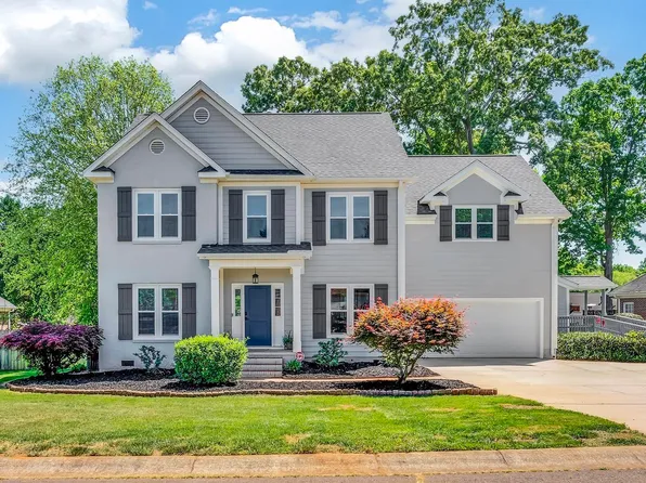 212 Sun Garden Ct, Greenville, SC 29615