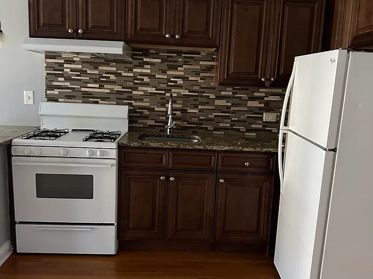 8506-2 Waukegan Rd #8506-2 — Photo 2