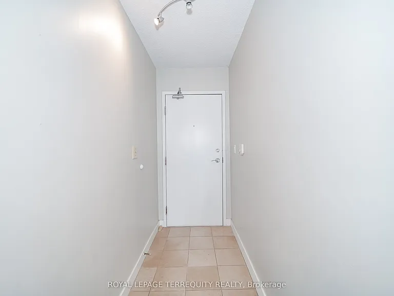 397 Front St W #2907 — Photo 2