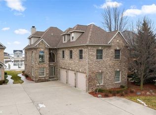 32411 S River Rd, Harrison Township, MI 48045