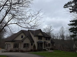 12090 Quartermane Cir, Chardon, OH