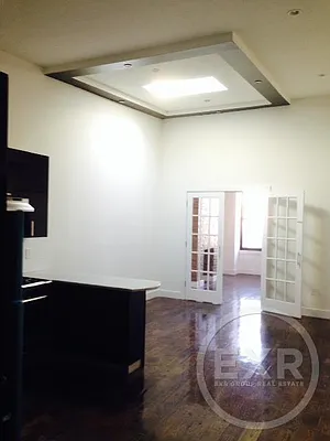 Rented by EXR | media 3