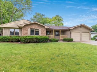 523 Carla Dr, Shorewood, IL 60404
