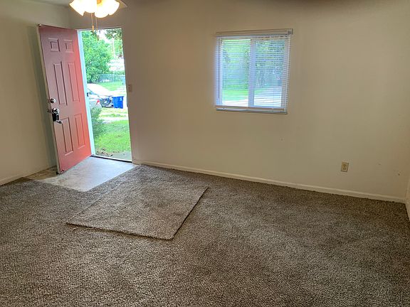 2nd image of 2748 Azelda St
