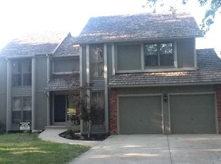 3632 NE Basswood Dr, Lees Summit, MO 64064