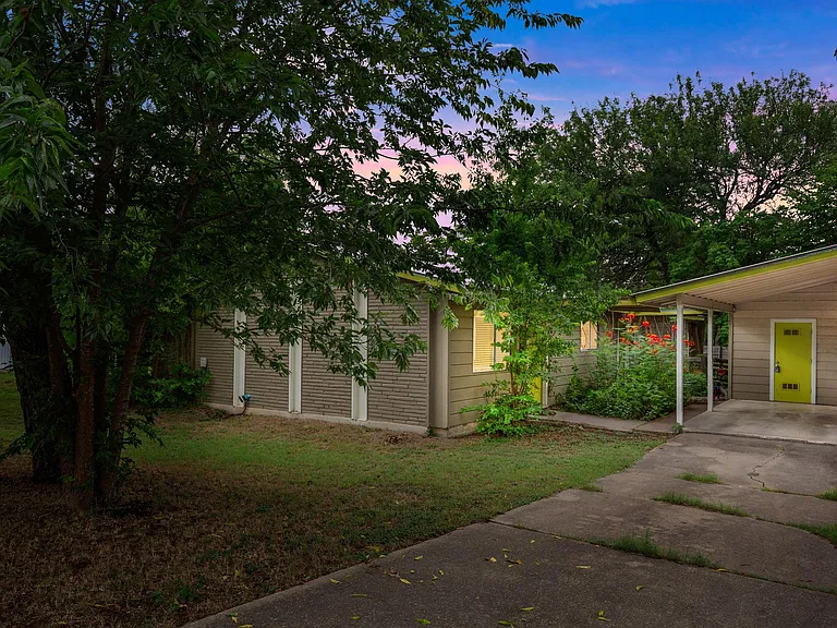 2021 Wheless Ln #A — Photo 1