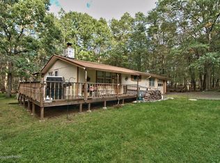 10 Cedar Ln, Albrightsville, PA