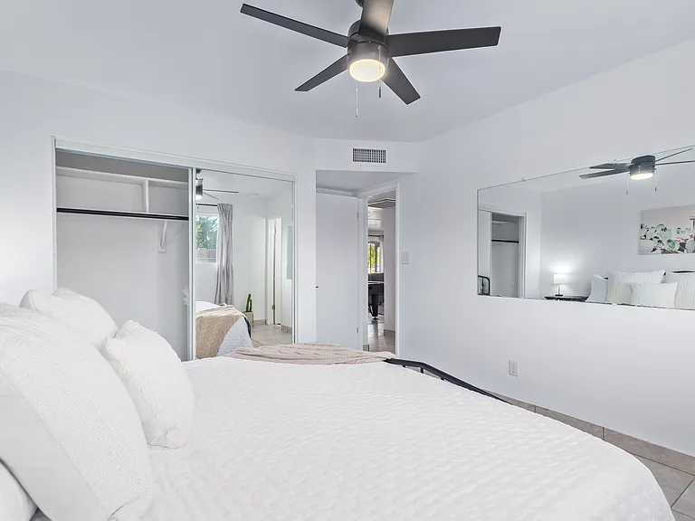 1845 E Julie Dr — Photo 32