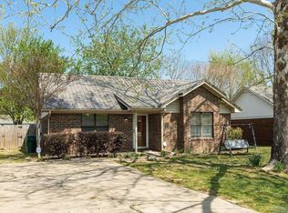 1904 Florence Mattison Dr, Conway, AR 72032