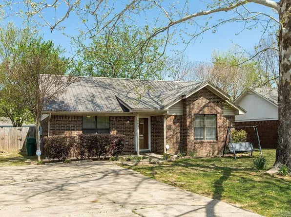 1904 Florence Mattison Dr, Conway, AR 72032