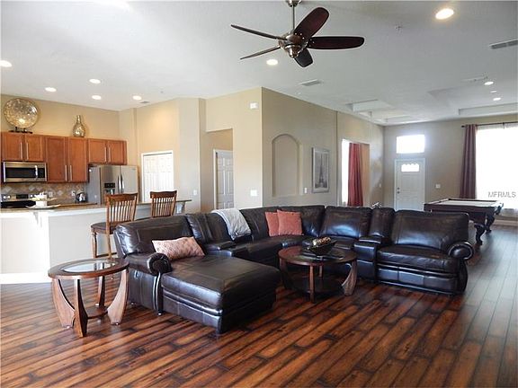 3rd image of 10282 Caroline Park Dr