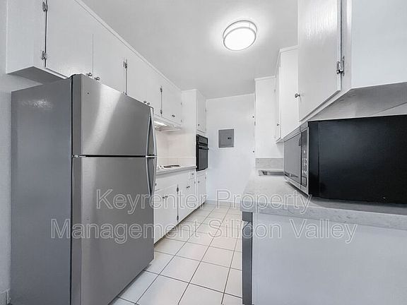 5th image of 3013 Magliocco Dr #3