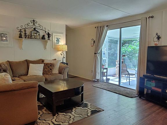 4th image of 265 Aladana Dr