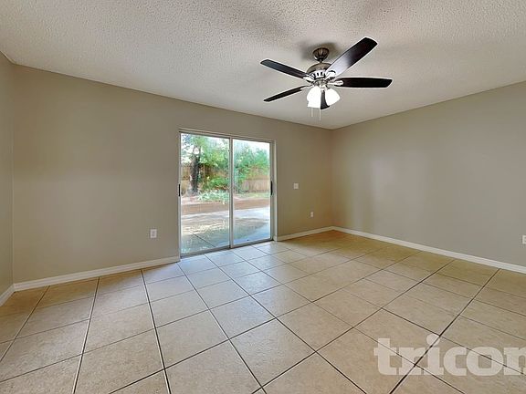 3rd image of 2415 Woody Trace Ln