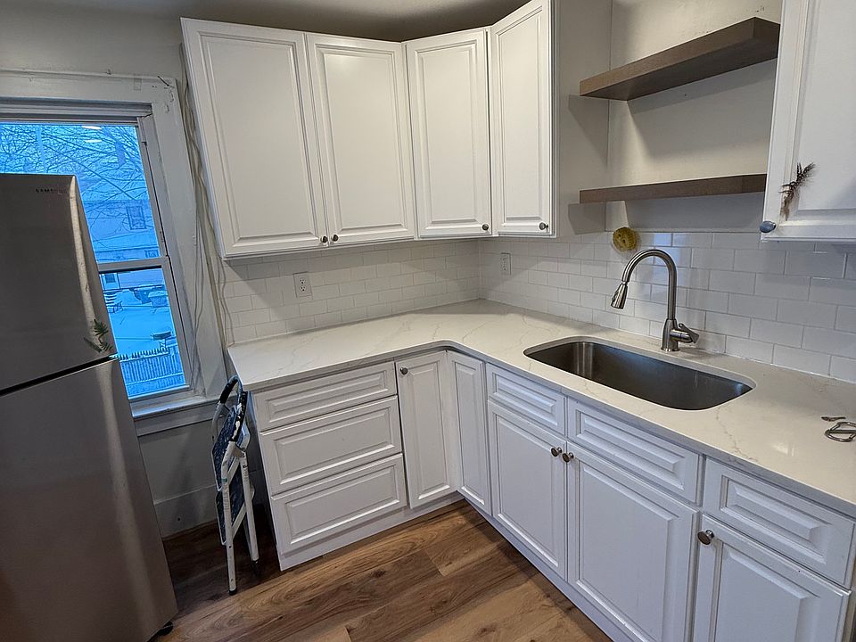 1st image of 267 Benton St #Up