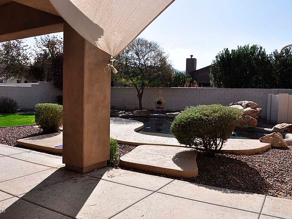 3rd image of 2119 E Valencia Dr