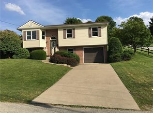 502 N Saint Clair St, Ligonier, PA 15658