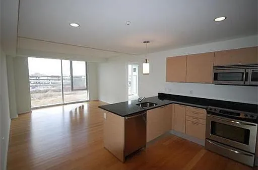 2 Earhart St #711 — Photo 5