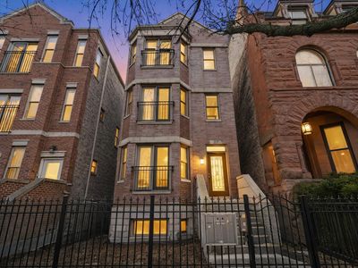 2237 W Washington Blvd #3, Chicago, IL, 60612