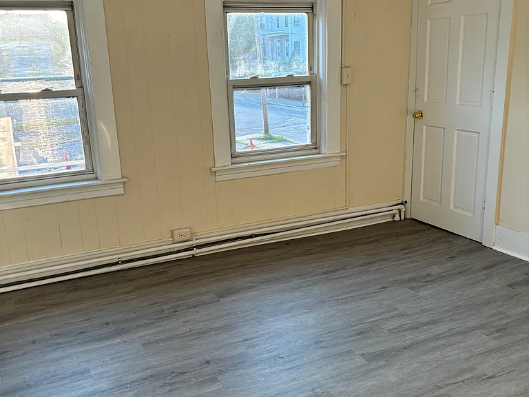 78 Fox St #2RR — Photo 3