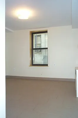 Rented by Tower Brokerage | media 32