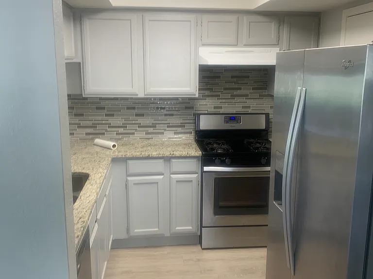 7825 Beauregard Cir #19-B — Photo 4