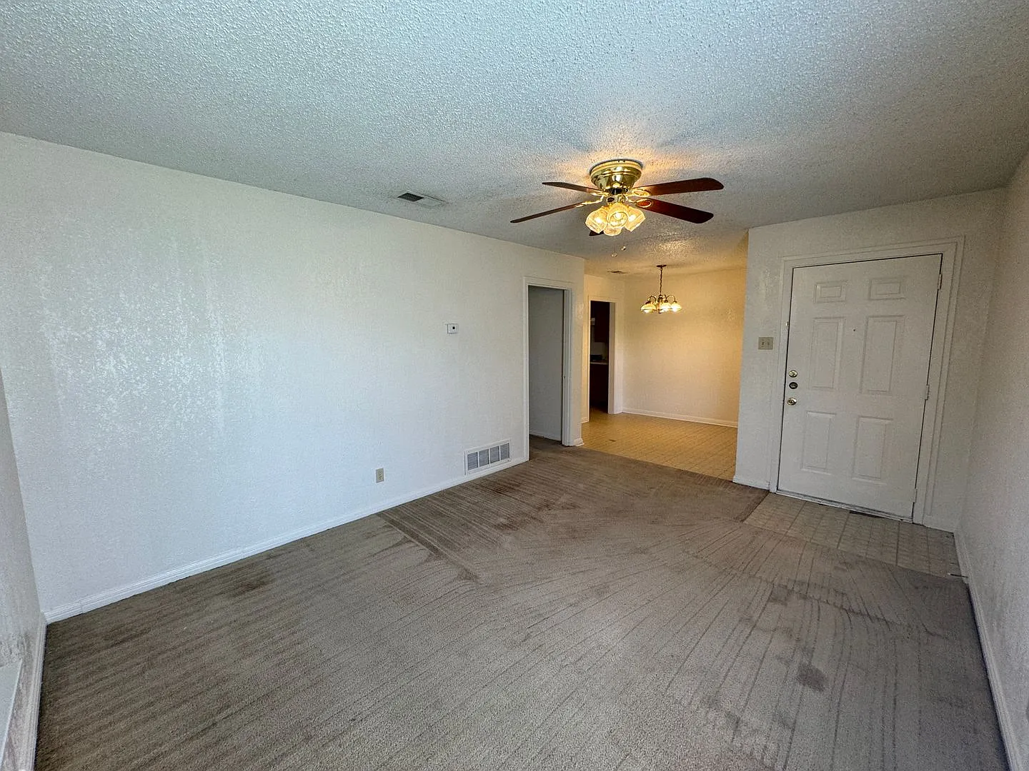 706 - 708 Carrie Ave — Photo 4