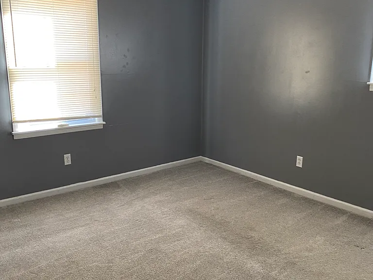 8002 Greenwillow Ct SE — Photo 5