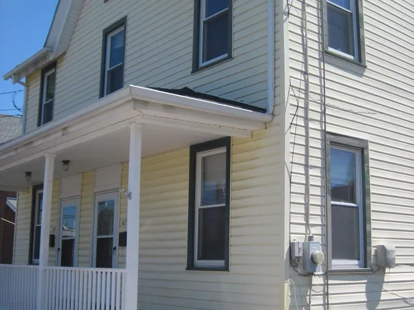 47 S 9th St, Quakertown, PA 18951