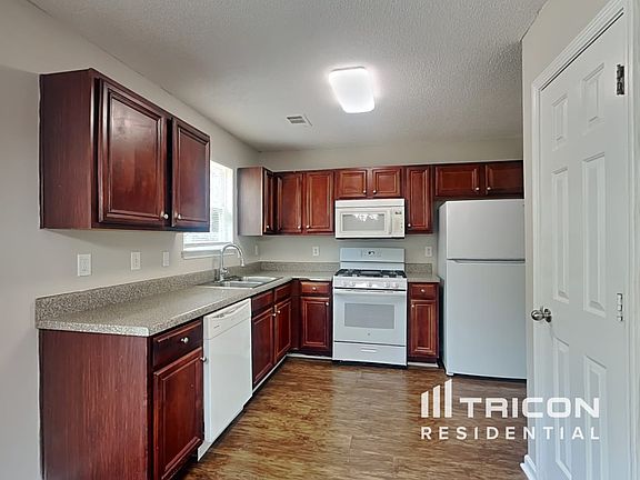 5th image of 4943 Bryant Dr