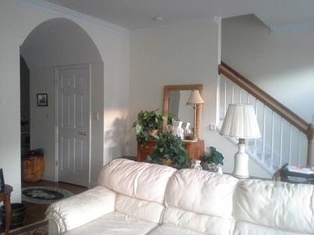 3rd image of 125 Southgate Ln