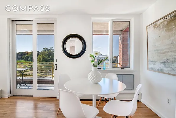 Rented by Compass | media 14