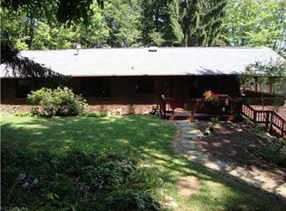 258 McKinley Rd, Beaver Falls, PA 15010