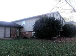 6587 Berwick Dr, Franklin, OH 45005