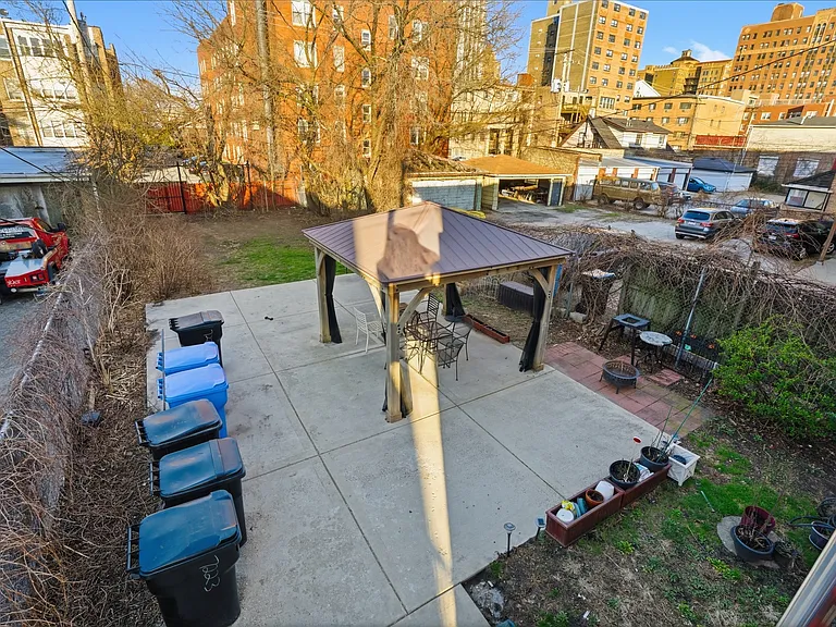 7223 S Coles Ave #1 — Photo 13