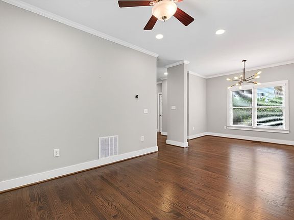 5th image of 2801 Arborcrest Dr
