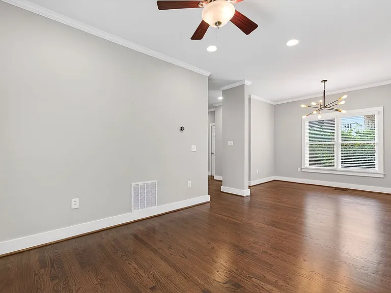 2801 Arborcrest Dr — Photo 5