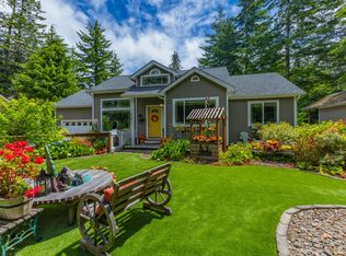 692 18th Ave, Coos Bay, OR 97420